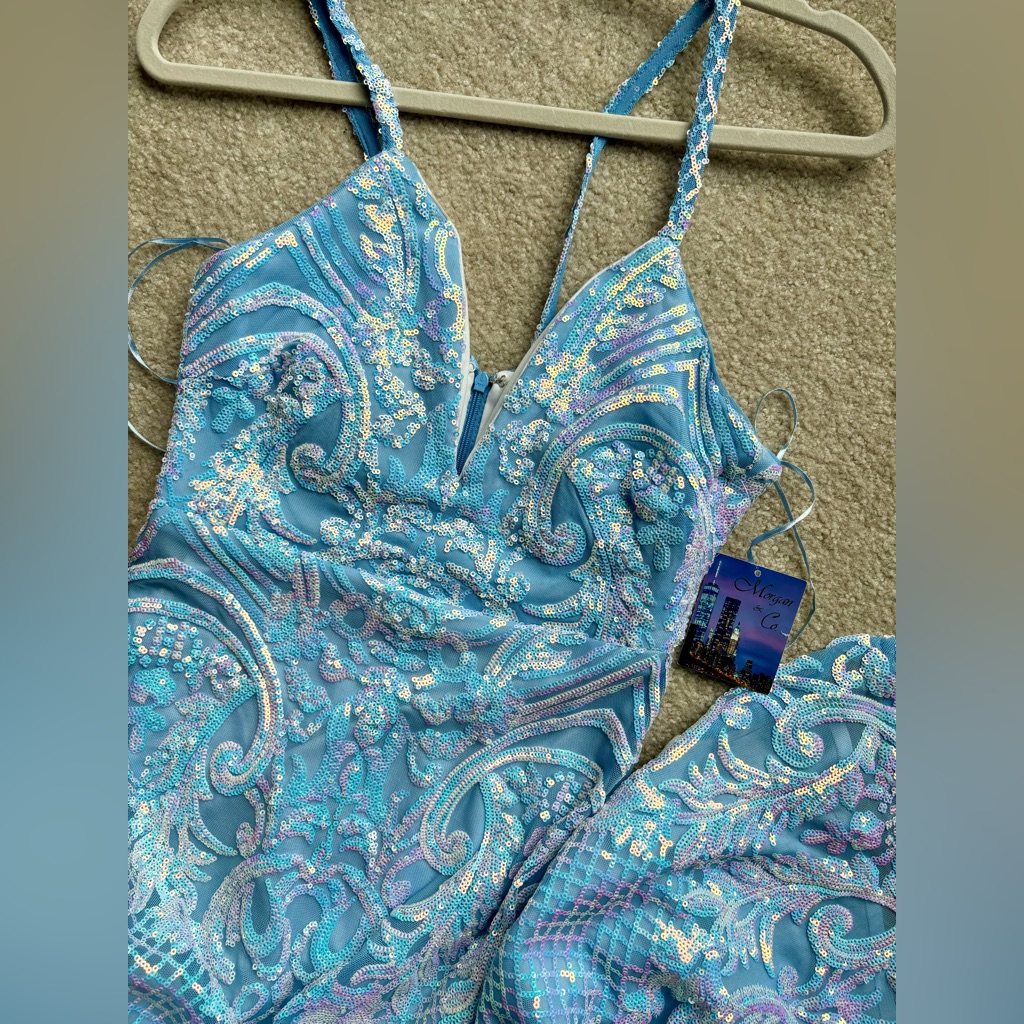 Morgan & Co. Blue Long Sequin Side Slit Lace Dress Size 1